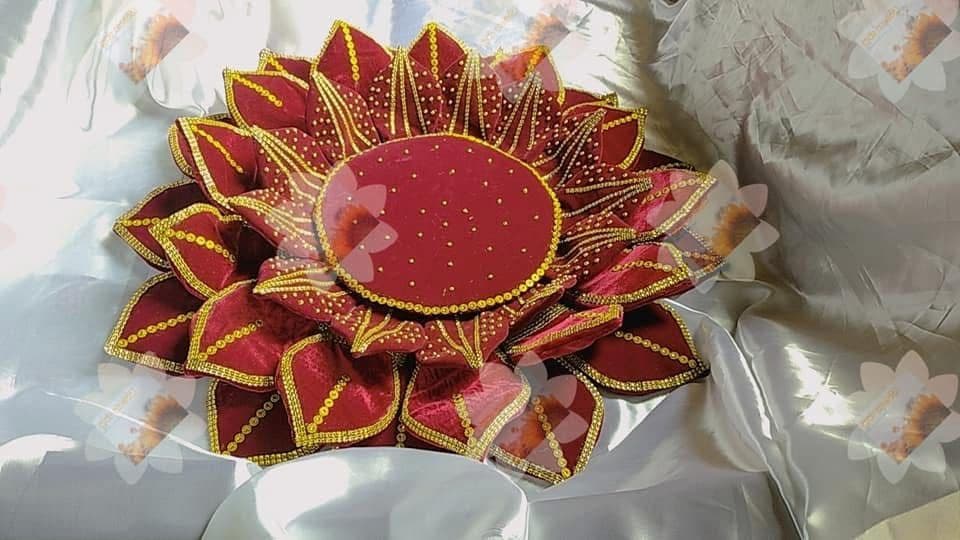 🌸 කඨින චීවර මල් ආසන (Katinachiwara Flower Seat)